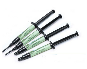 Dental Dam Kit, 4 X 3.5g Syringes, 20 dispensing tips and IFU #021-011